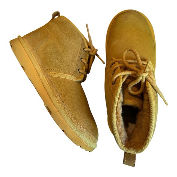 UGG Neumel II Canary Suede Women’s /Junior's Ankle Chukka Boots Sz 4 US/ 36 EU - Picture 2 of 16